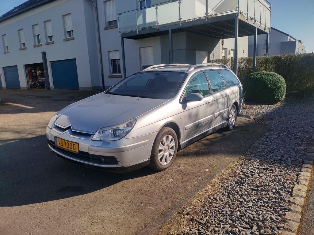 Citroen C5 2,2HDI 133PS Automatik -Exclusive- TÜV Neu!, Auto's, 1800 kg, Zwart, 4 cilinders, 5 deurs