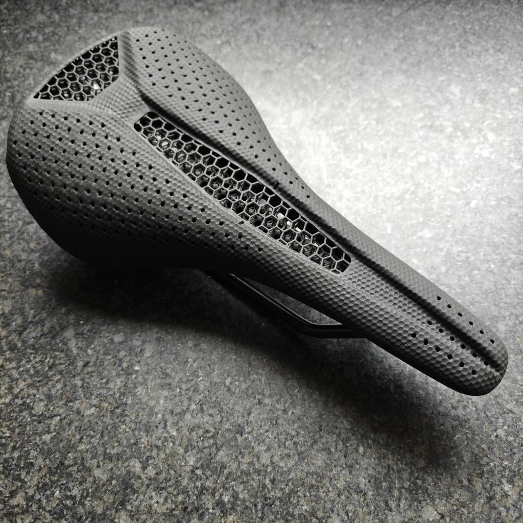 SPECIALIZED Phenom Pro Mirror Zadel - Zwart - 143mm, Ophalen of Verzenden, Zadel