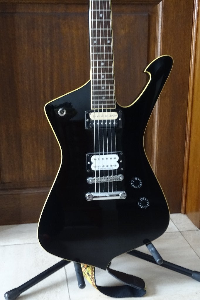 Ibanez Iceman, Muziek en Instrumenten, Ophalen of Verzenden, Zo goed als nieuw, Solid body, Ibanez