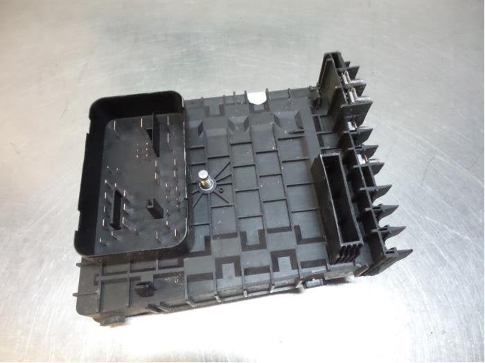 Zekeringkast van een Volkswagen Golf (Golf 04-), Gebruikt, -, Volkswagen, -