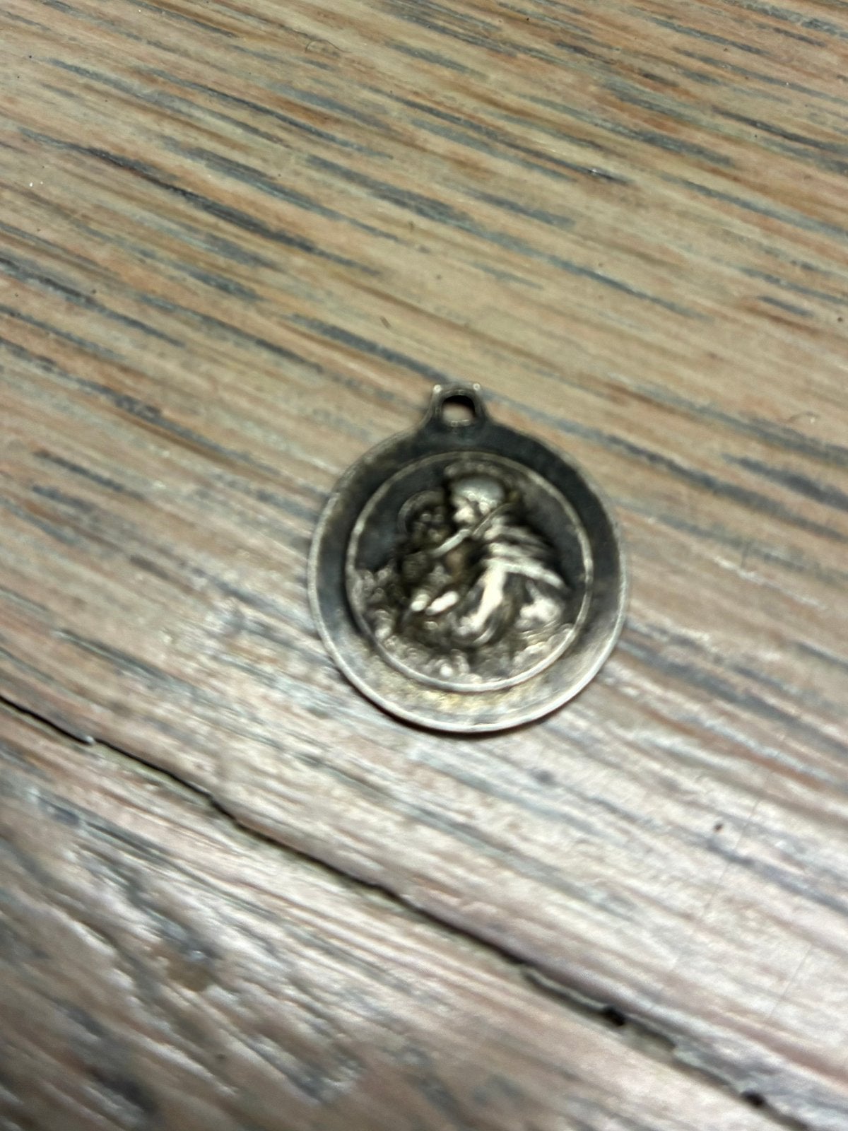 Medaille Antonius en Benedictus, Verzamelen, Verzenden, Gebruikt, Overige typen, Christendom | Katholiek