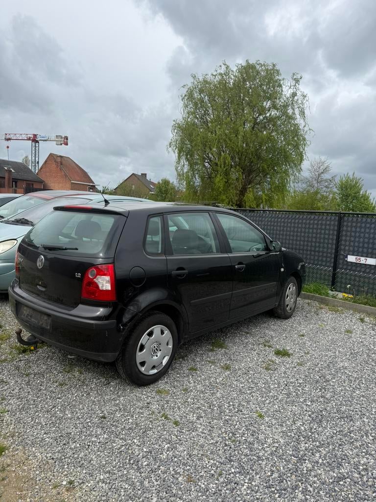 Volkswagen polo 1.2 benzine, Auto's, Zwart, Handgeschakeld, Particulier, Bluetooth