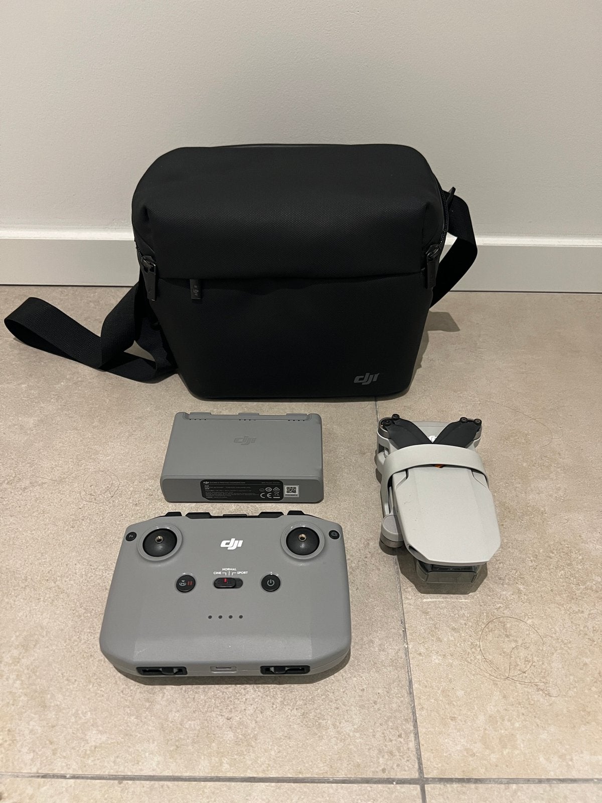 Dji Mini 2 Fly More Combo Drone, Ophalen, Zo goed als nieuw, DJI, Professionele drone