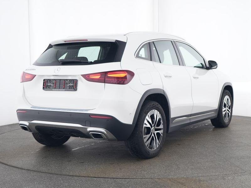 Mercedes-Benz GLA-klasse 250 e Luxury Line | Trekhaak | Smar, Autos, 1332 cm³, Achat, Euro 6, Entreprise