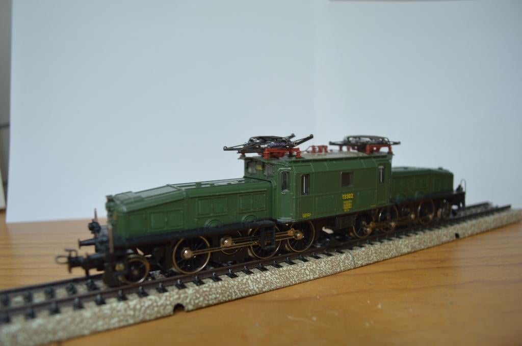 Märklin 8356 : presque un nouveau crocodile DC en boîte, Analogique, Enlèvement ou Envoi, Comme neuf, Courant continu
