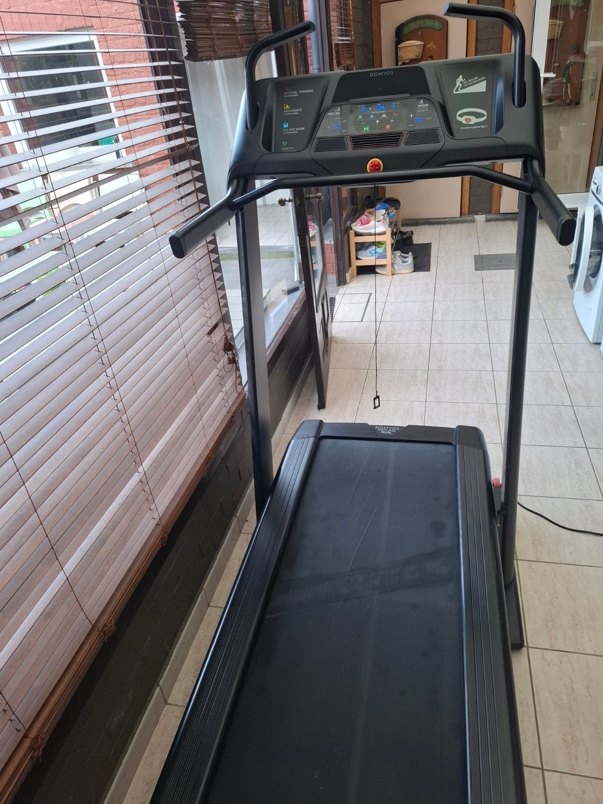 Domyos Incline Run Loopband - max 18km/h - 20% helling, Sport en Fitness, Ophalen, Loopband