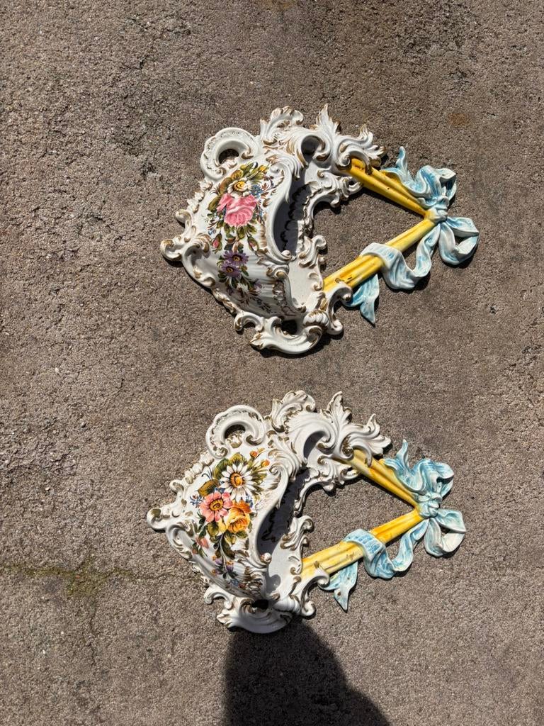 Porseleinen wijwater vaten, Antiek en Kunst, Ophalen