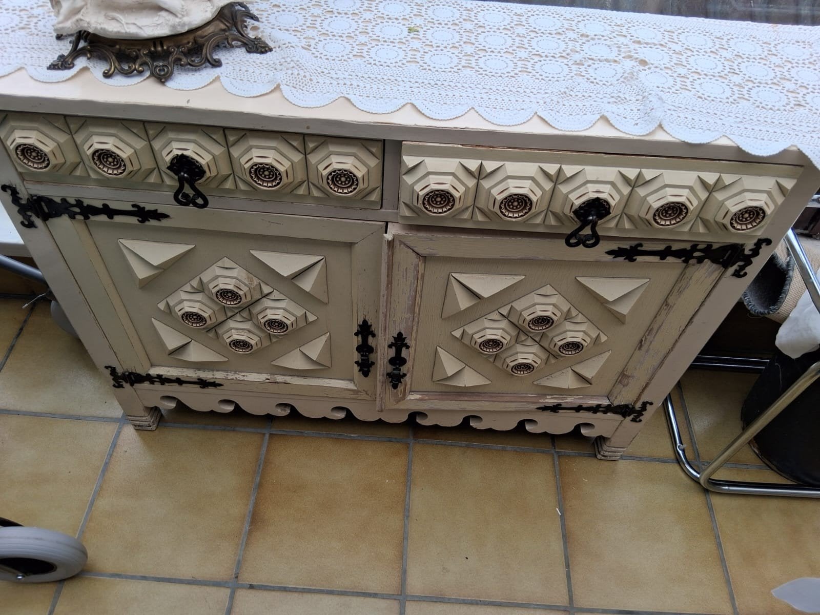 Landelijke/vintage houten commode of kastje
Titel: Landelijk, Ophalen, Gebruikt