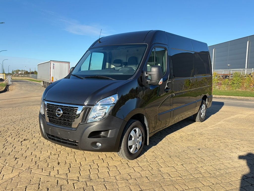 Renault Master L2H2 2.3 150cv / 21479,34€ htva, Entreprise, Noir, 5 portes, Diesel