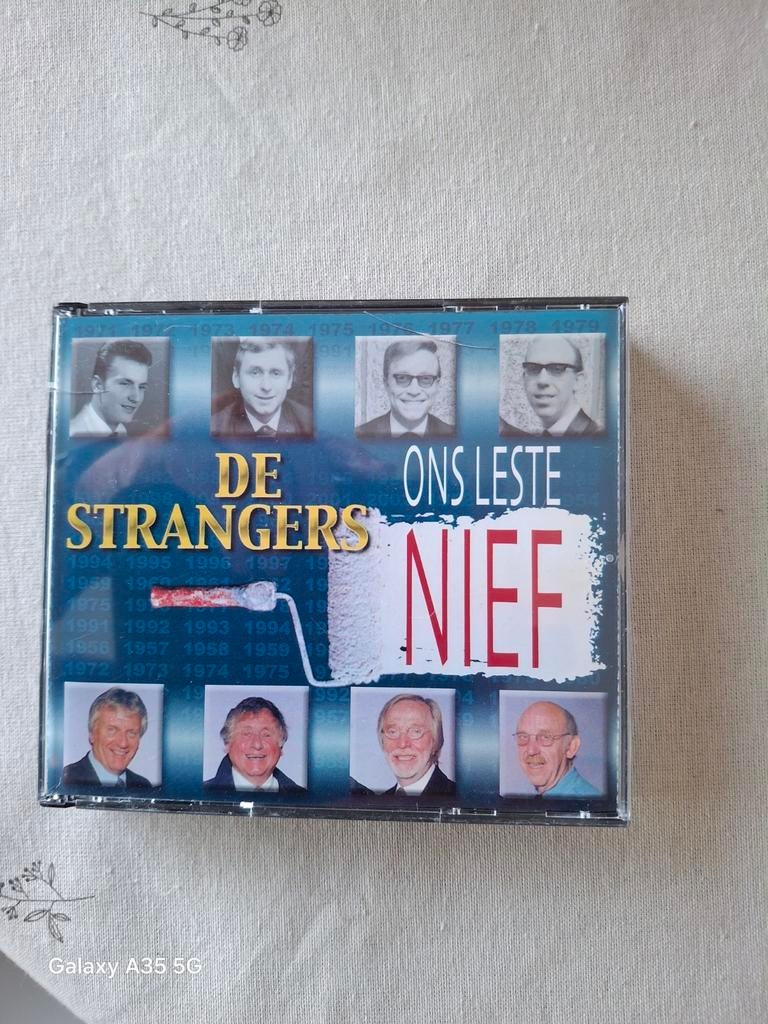 Dubbel cd de strangers ons leste nief, Cd's en Dvd's, Cd's | Nederlandstalig, Ophalen of Verzenden