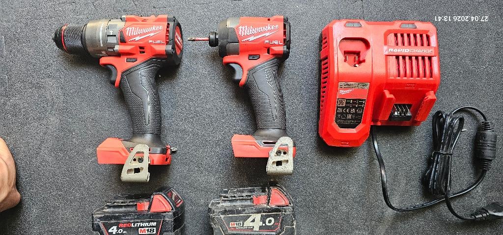 Milwaukee Schroefmachine en Slagschroevendraaier, Ophalen, Zo goed als nieuw