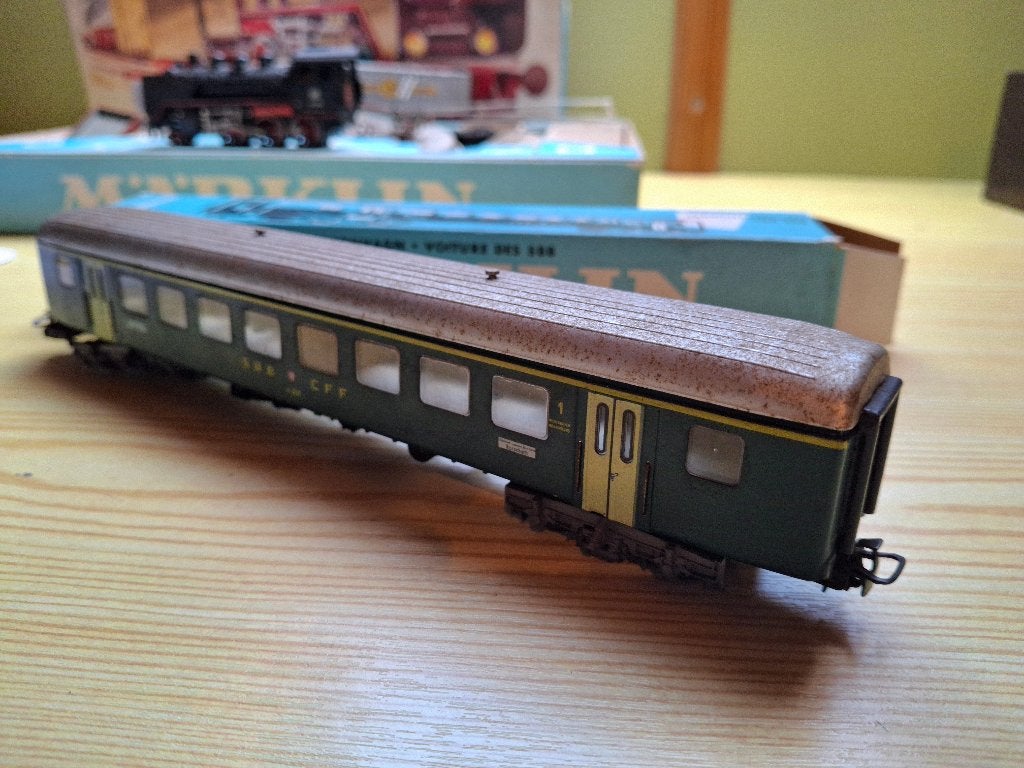 Märklin 4066 H0 – Blikken SBB Personenrijtuig 1e klasse, Analogique, Courant alternatif, Wagon, Enlèvement