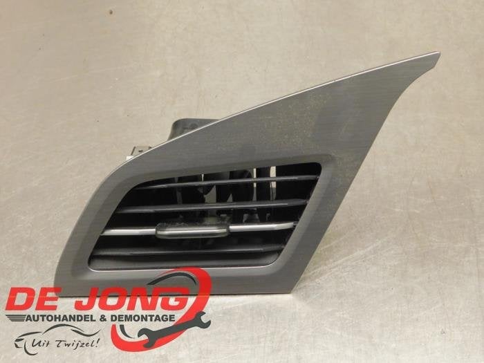 Grille aération tableau de bord d'un Volkswagen Multivan T7, Volkswagen, -, 3 mois de garantie, Utilisé