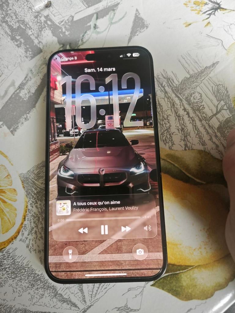 Échange où vente iphone 15 plus