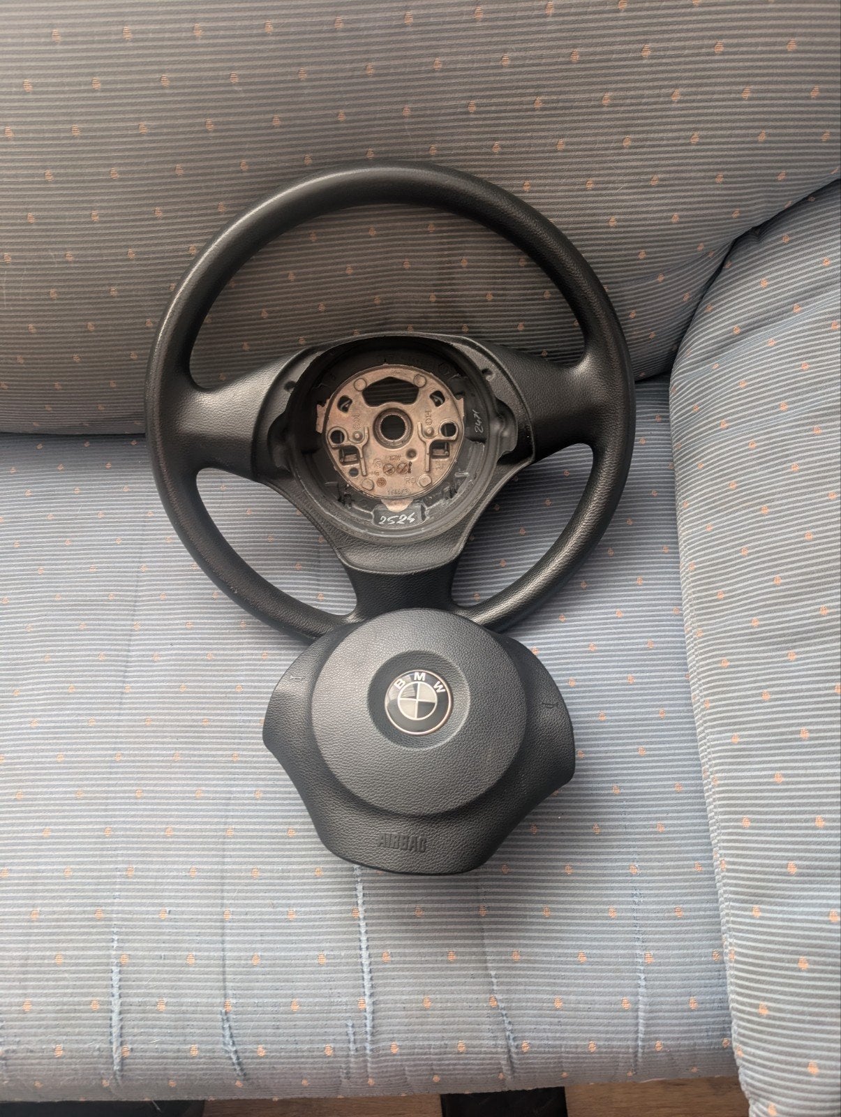Origineel BMW stuur e87 1serie in goede staat met airbag, Auto-onderdelen, Ophalen of Verzenden, BMW