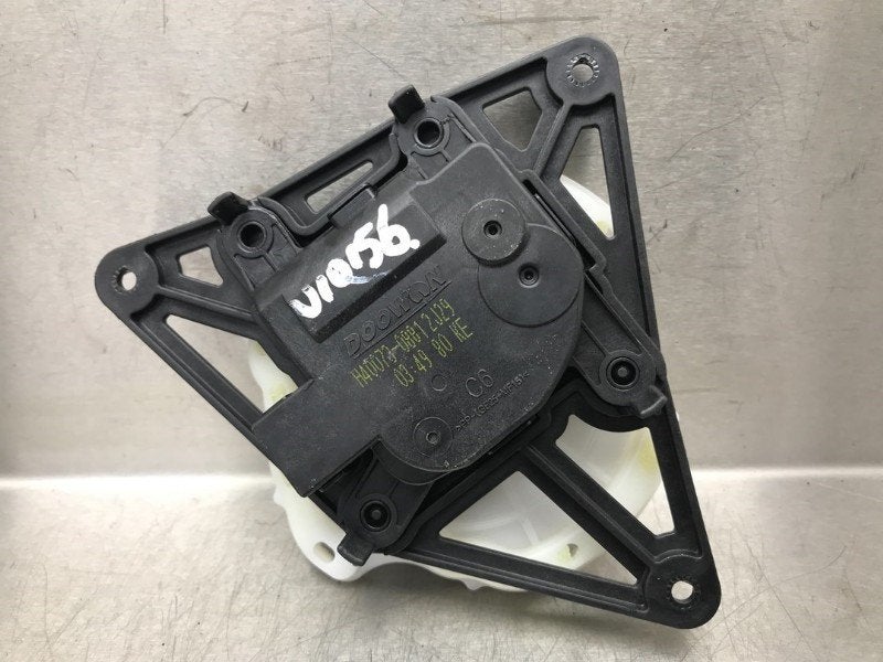 KACHELSTELMOTOR Kia Stonic (YB) (|H4007308812J29|), Gebruikt, Kia