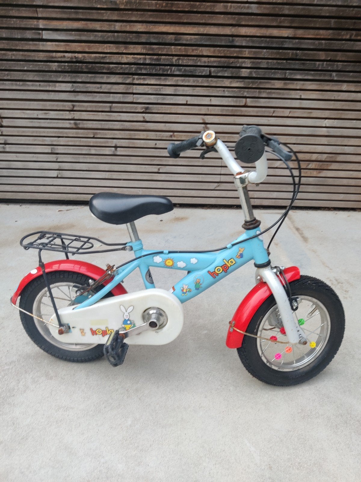 kinderfietsje, Enlèvement