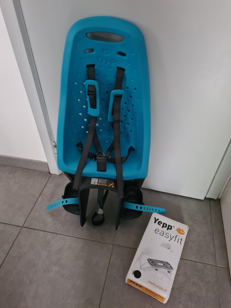 Yepp fietsstoel voor achterraan met easyfit, Ophalen, Achterzitje, Voetsteuntjes, Yepp (Thule)