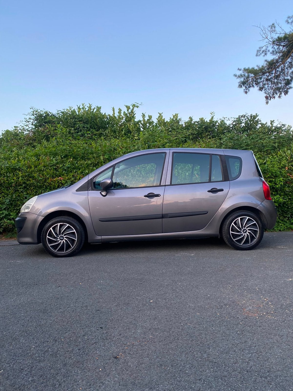 Renault Modus 1.2 Benzine 2009 €4 132.000km 1e eigenaar, Auto's, Renault, Voorwielaandrijving, Stof, 140 g/km, 4 cilinders