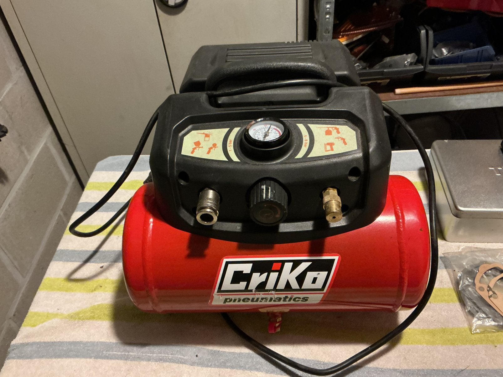 Olievrije compressor als nieuw, Doe-het-zelf en Bouw, Compressors, Ophalen, Zo goed als nieuw