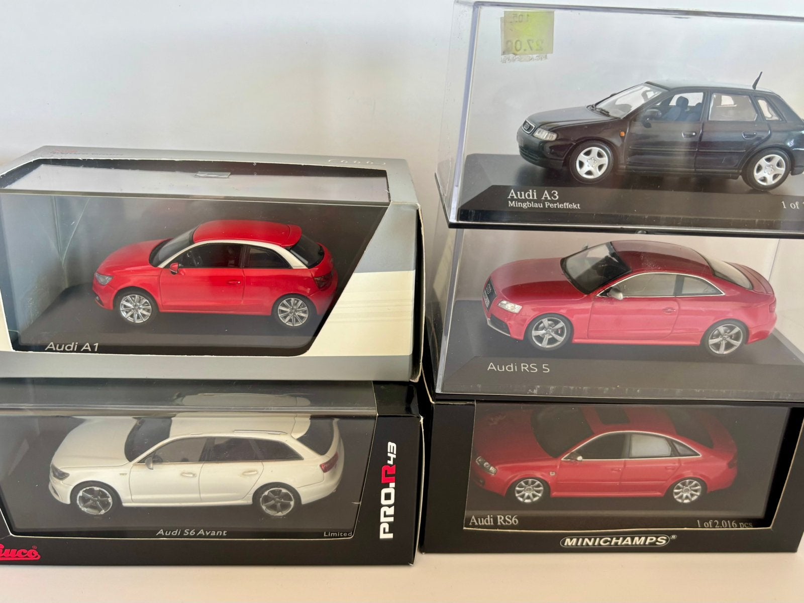 1:43 - 5x audi met schade., Ophalen of Verzenden, Zo goed als nieuw