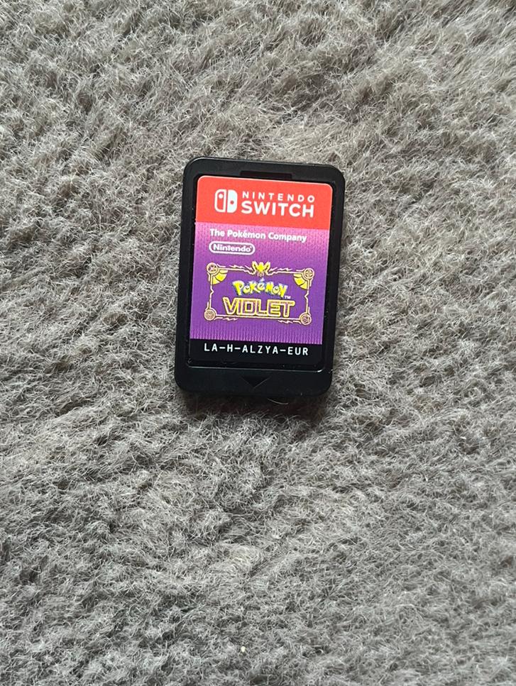 Pokemon violet (nintendo switch), Games en Spelcomputers, Games | Nintendo Switch, Ophalen, Zo goed als nieuw