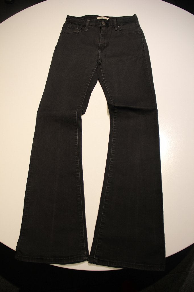 Jeansbroek Bootcut Levi's dames, W27 (confection 34) ou plus petit, Enlèvement, Porté, Levis