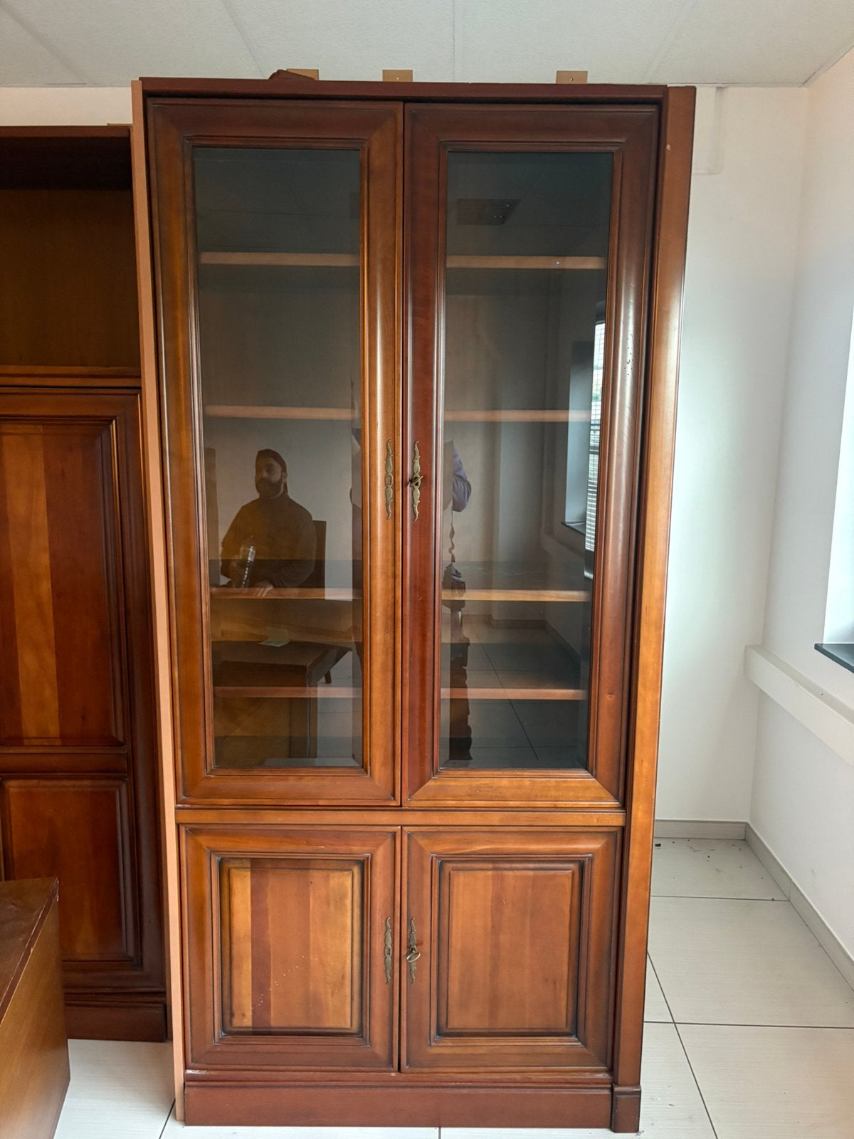 Armoire et bureau, Maison & Meubles, Enlèvement, Utilisé