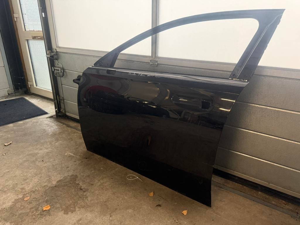 Mercedes A klasse w177 portier links voor deur, Ophalen, Voor, Deur