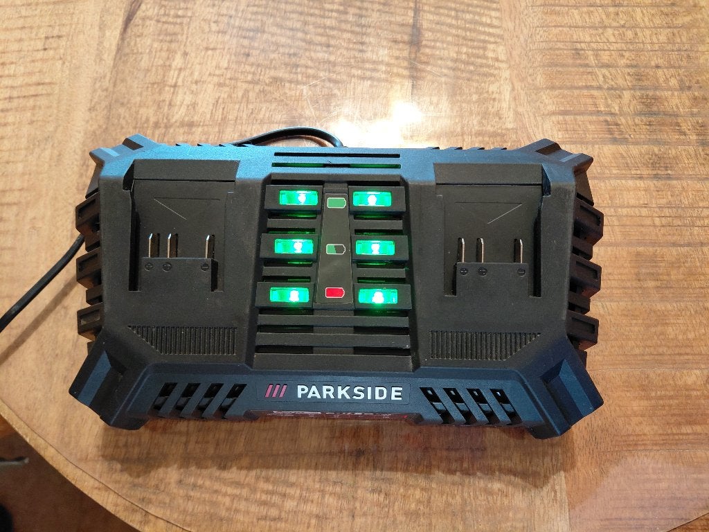 Chargeur double 20V PARKSIDE, Ophalen, Zo goed als nieuw