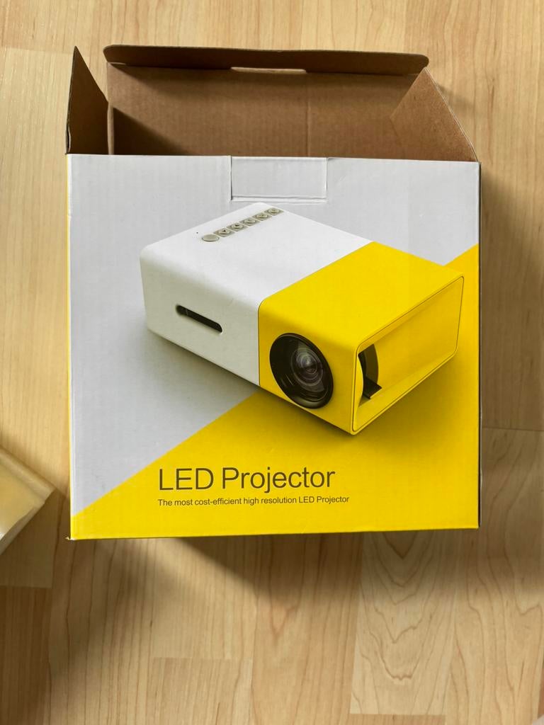 Mini led projector, Audio, Tv en Foto, Beamers, Ophalen, Zo goed als nieuw, LED