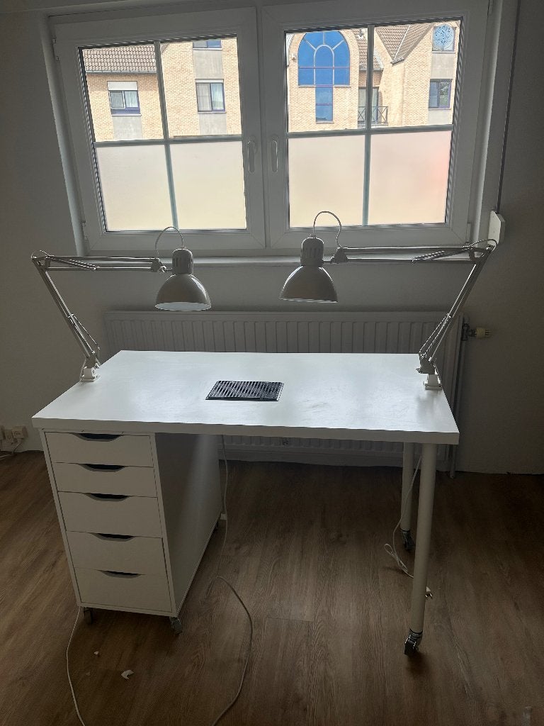 Nagel/Manicure tafel, Elektronische apparatuur, Ophalen of Verzenden, Gebruikt, Hand- en Voetverzorging