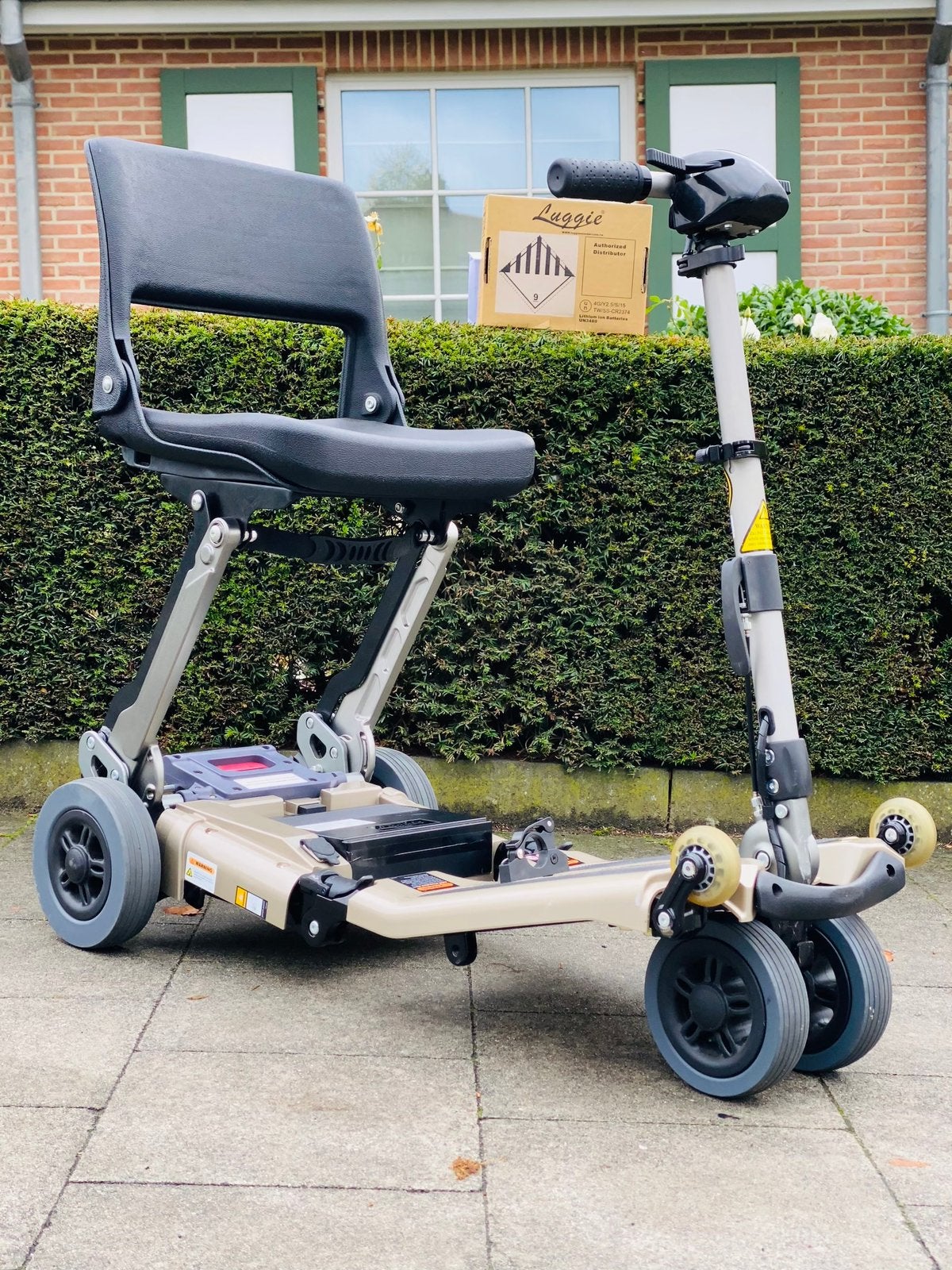 Freerider Luggie is een lichte opvouwbare Scootmobiel plooib, Diversen, Ophalen of Verzenden, Inklapbaar, Zo goed als nieuw, Elektrische rolstoel