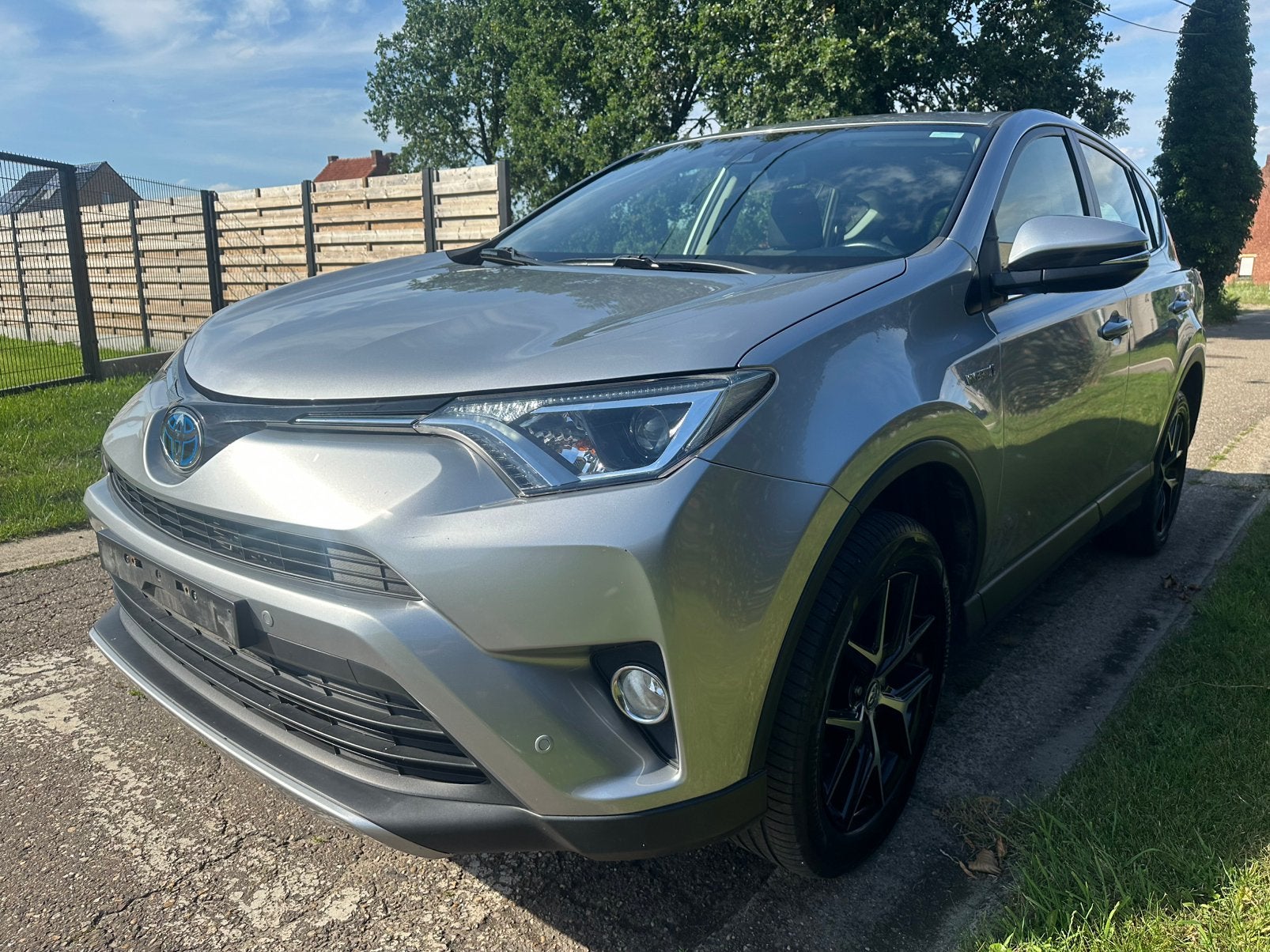TOYOTA RAV4, Autos, Argent ou Gris, Achat, Euro 6, Entreprise