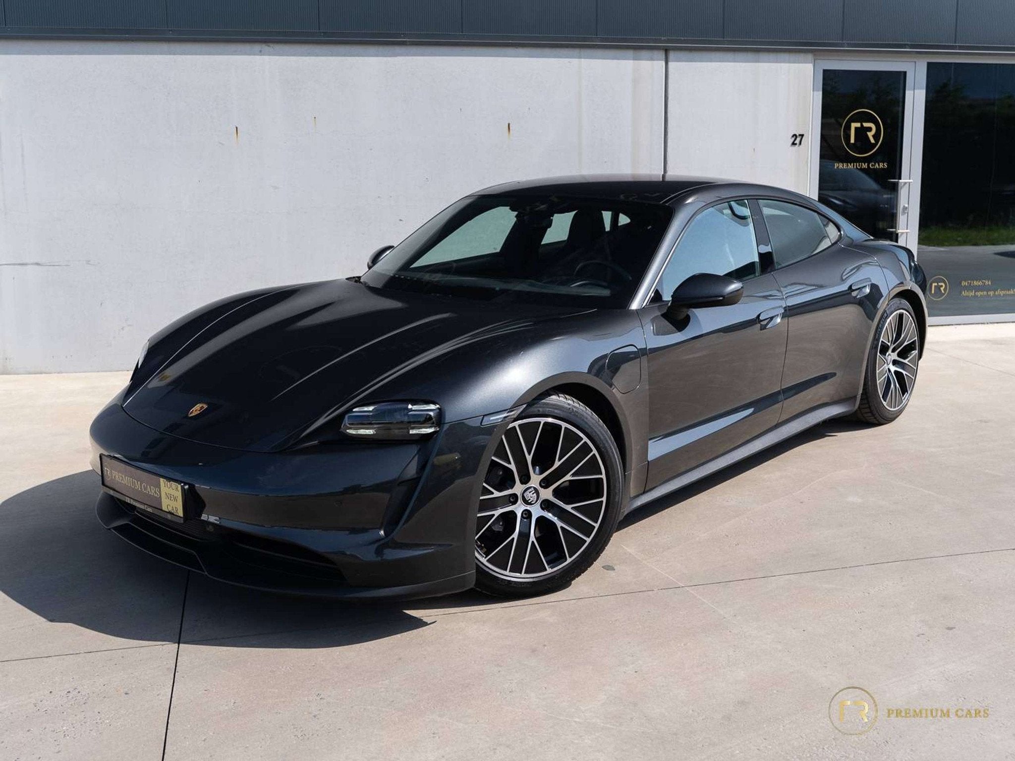 Porsche Taycan 93.4 kWh l Performance Battery l Heat Pump l, Automaat, Gebruikt, Zwart, 408 pk