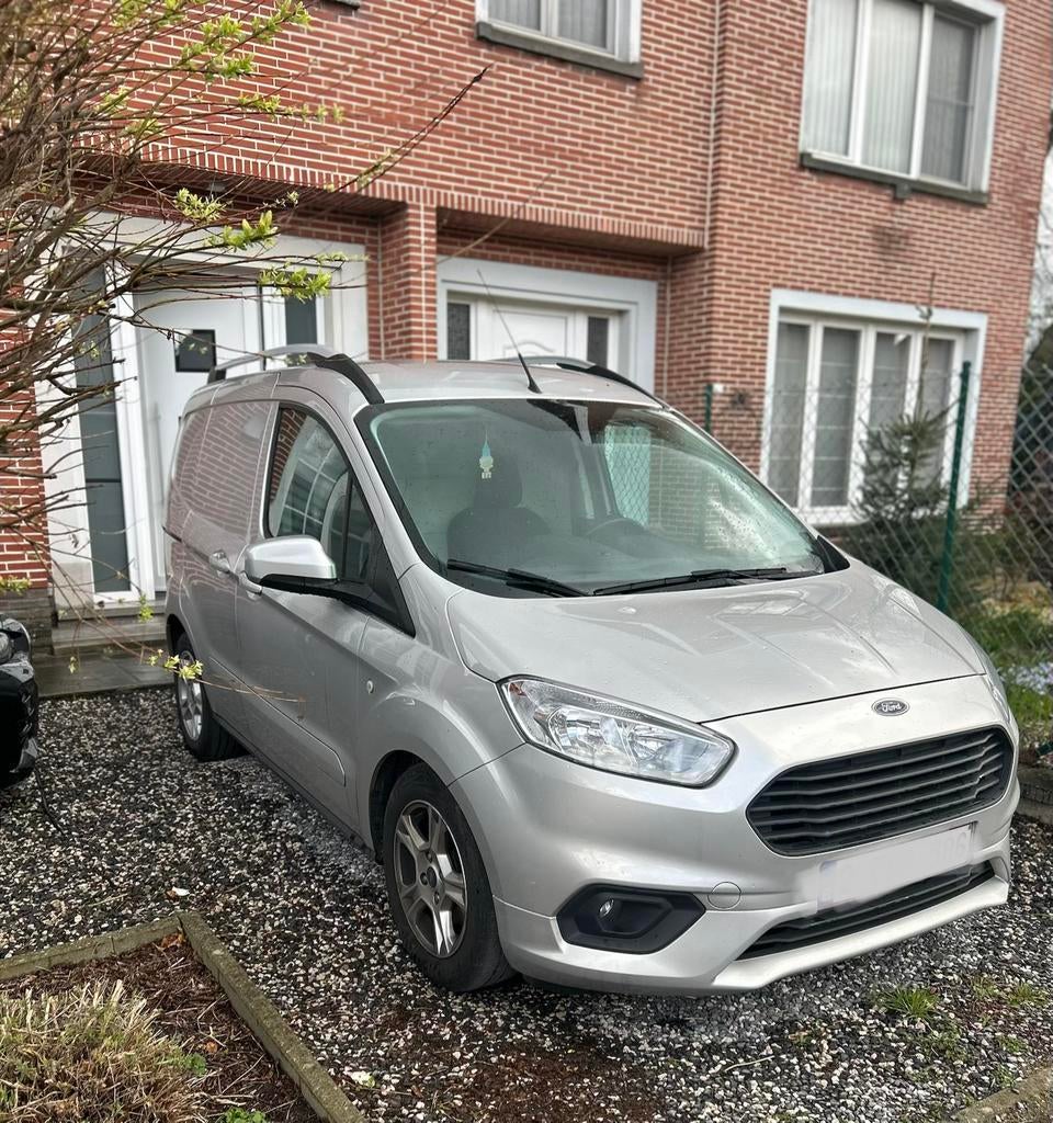 Ford Transit Courier Limited, Auto's, Voorwielaandrijving, Stof, 4 cilinders, 5 deurs