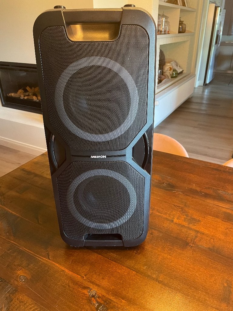 Partybox, Audio, Tv en Foto, Luidsprekerboxen, Ophalen, Party speaker, Zo goed als nieuw, 60 tot 120 watt