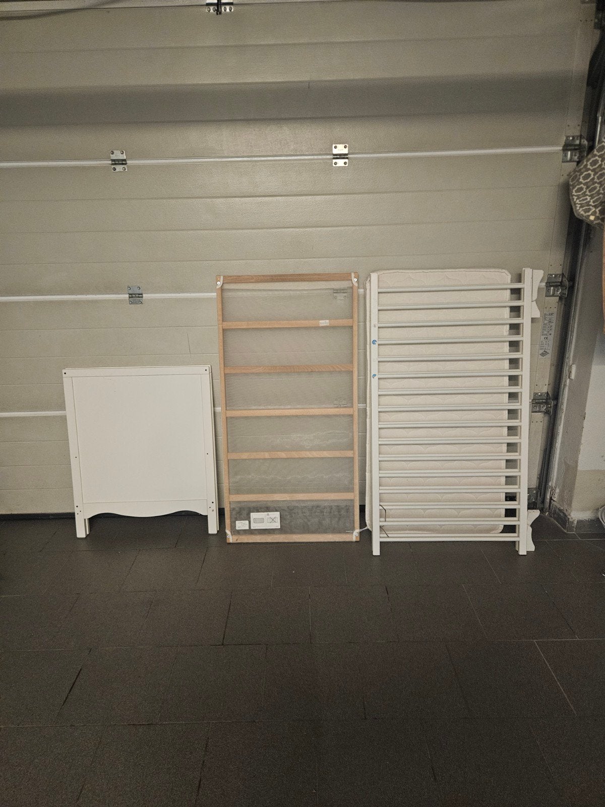 lit bébé avec son matelat, Enlèvement