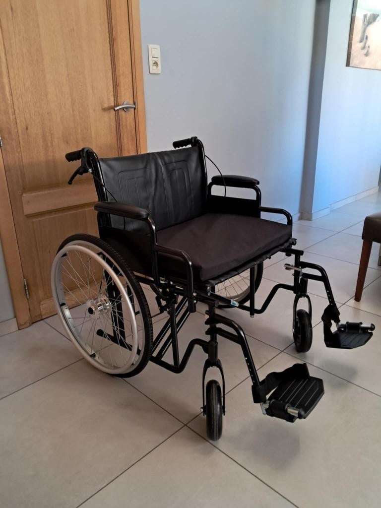 ROLSTOEL 200kg draagkracht NIEUW!!!, Diversen, Rolstoelen, Ophalen, Inklapbaar, Zo goed als nieuw, Duwrolstoel