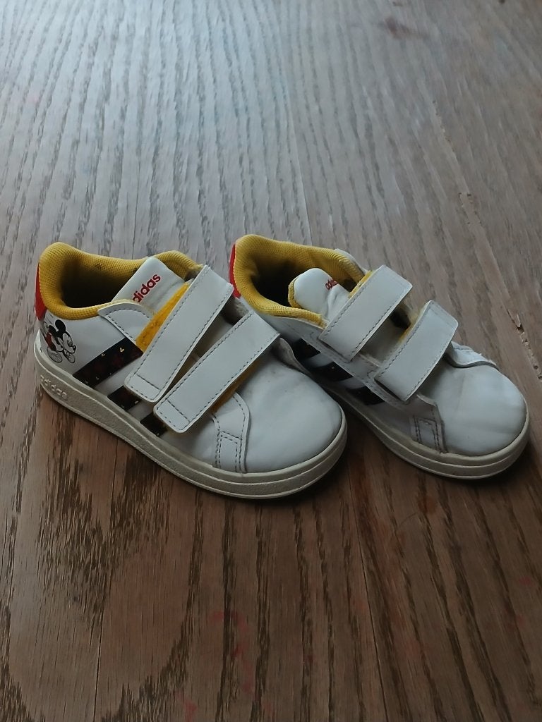 Adidas x Disney Mickey Mouse Sneakers – Maat 25, Adidas, Garçon ou Fille, Enlèvement ou Envoi, Utilisé