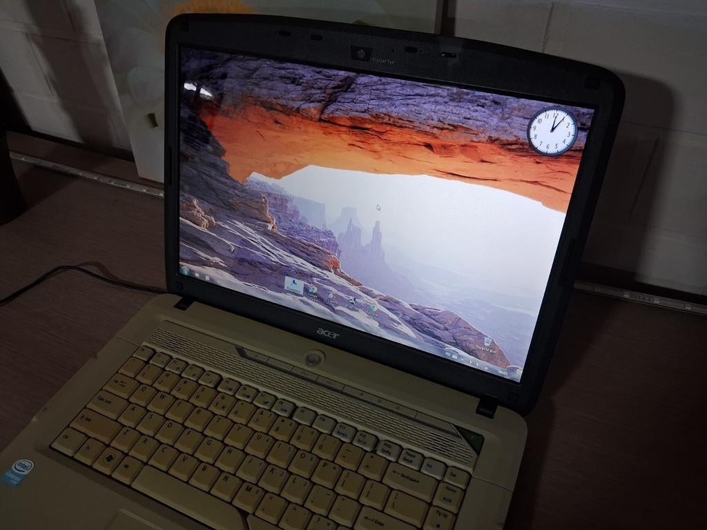 Acer Aspire, Enlèvement ou Envoi, Qwerty