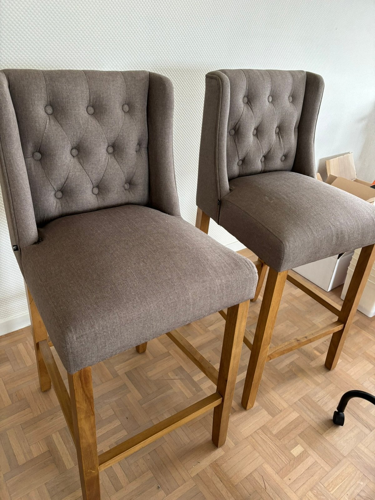 Gratis 2 barstoelen, Ophalen, Zo goed als nieuw