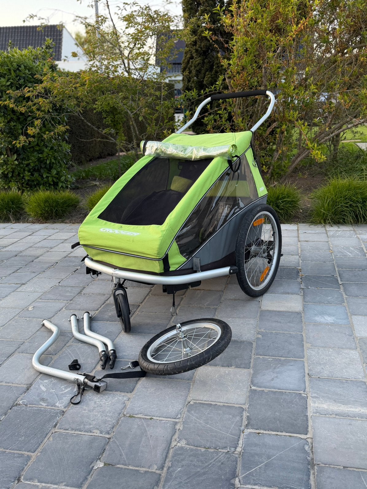 Fietskar Croozer For 2 kids, geen scheuren, hele mooie staat, Vélos & Vélomoteurs, Accessoires vélo | Remorques, 80 kg ou plus