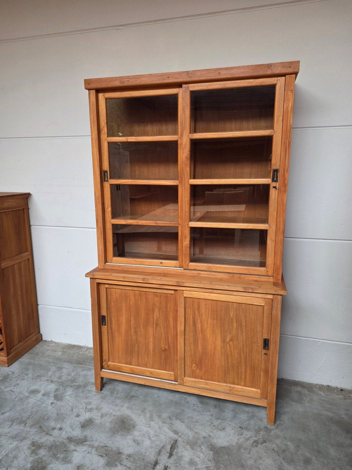 Mooie massief teakhouten buffetkast 130cm ., Huis en Inrichting, Ophalen