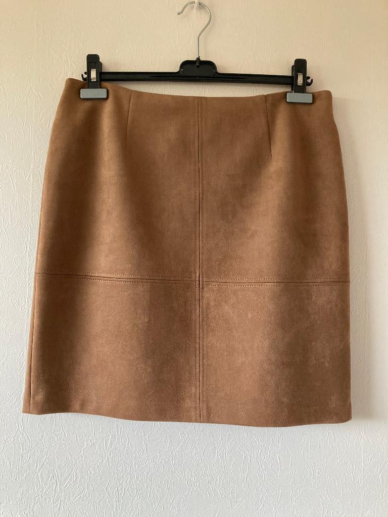 Bruine rok in daim (gevoerd), Comma, maat 40 L=50 cm, Maat 38/40 (M), Bruin, Ophalen of Verzenden, Zo goed als nieuw