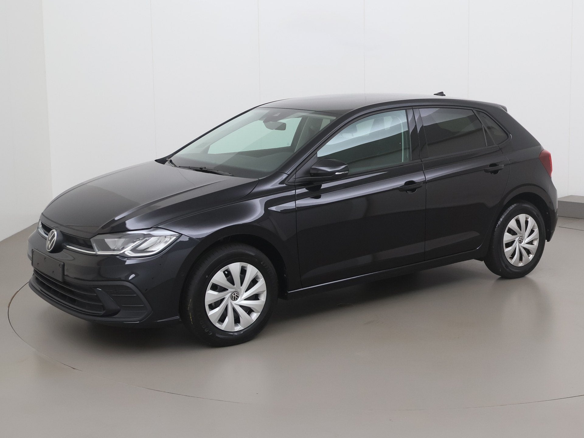 Volkswagen Polo TSI life 95 AT, Automaat, Elektrische buitenspiegels, Zwart, Bedrijf