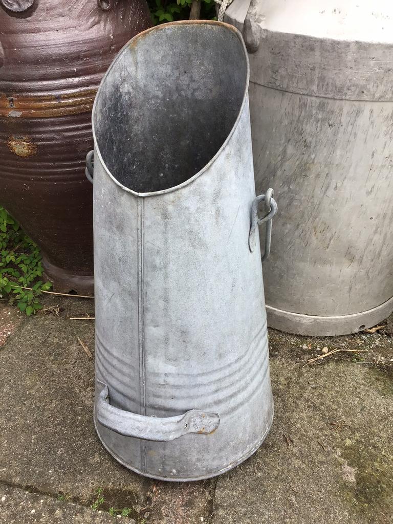 Zinken kolenkit, Ophalen