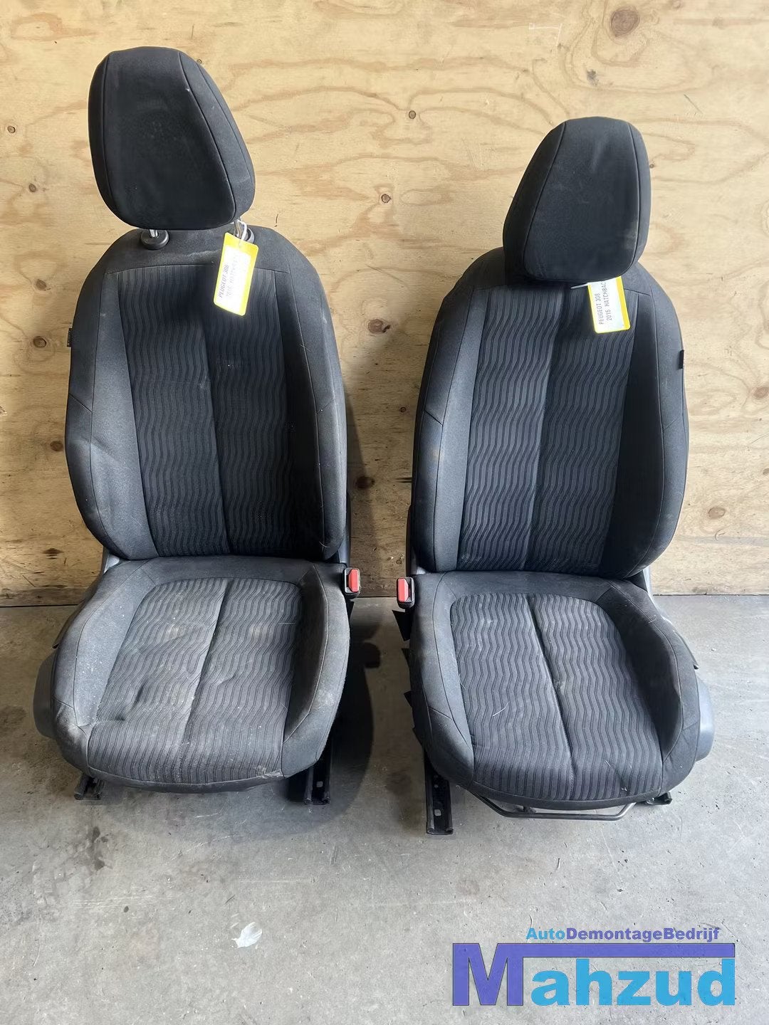 PEUGEOT 308 2 hatchback stoelen stoel 2013-2021, Auto-onderdelen, Taurusavenue 1
2132 LS  Hoofddorp, NL, Gebruikt, Contact.group@renault.com