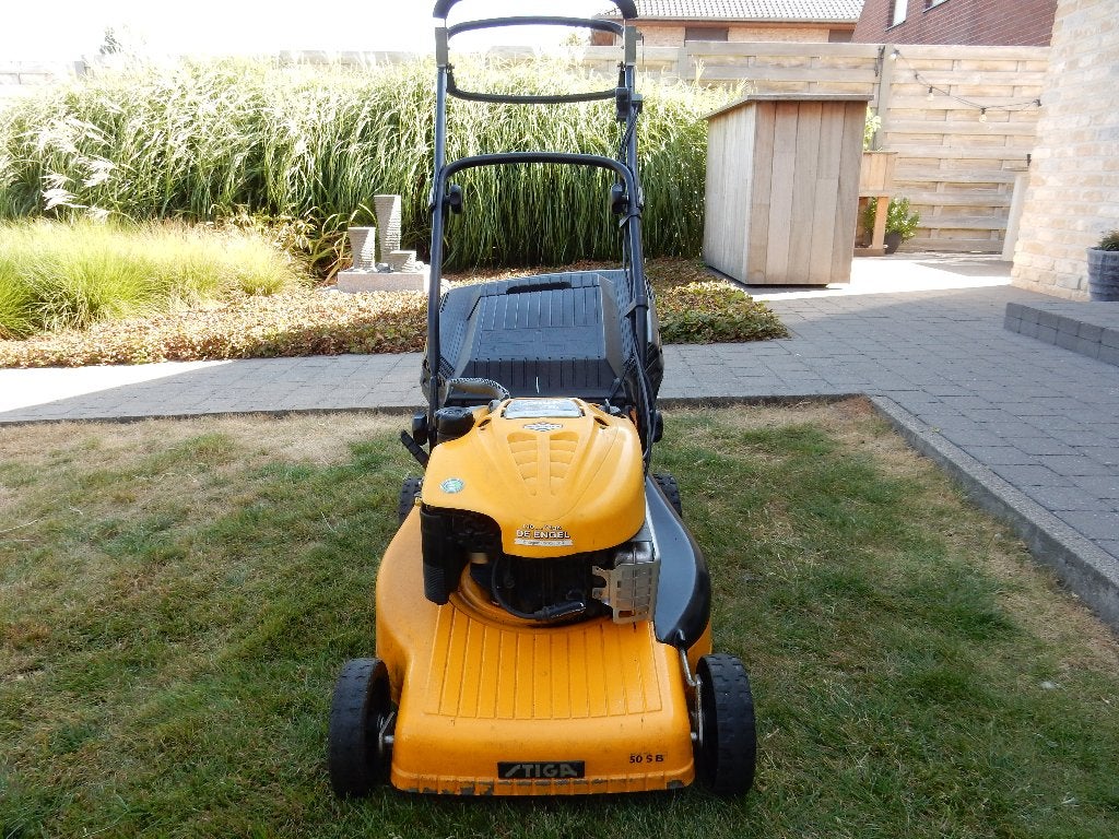 Grasmaaier Stiga, Tuin en Terras, Grasmaaiers, Ophalen, Zo goed als nieuw, Benzine-grasmaaier, Stiga