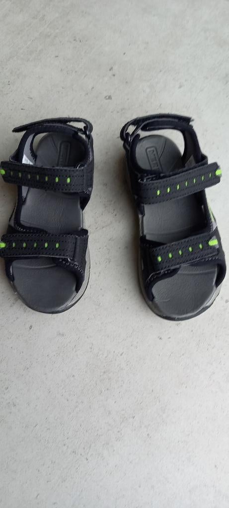 Sandalen kinderen maat 29 Merrell, Enfants & Bébés, Vêtements enfant | Chaussures & Chaussettes, Enlèvement ou Envoi